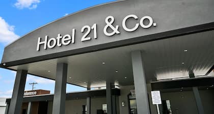 Hotel 21 & Co.