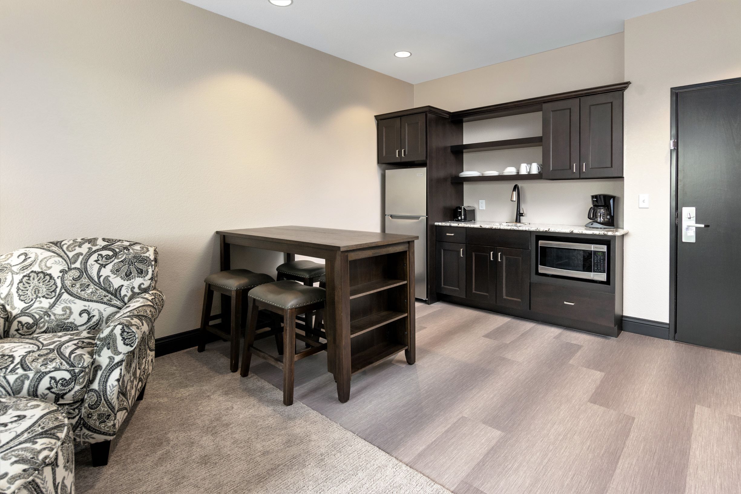elite suite, 1 king bed with sofa bed | private kitchen