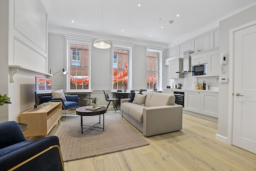 Gerrard Place by Aeria Apartments