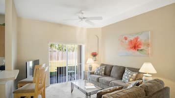 智能电视、电脑显示器