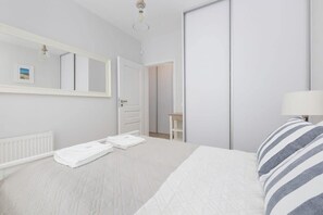 2 chambres, bureau, fer et planche à repasser, Wi-Fi