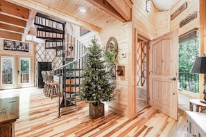 Interior - Comfy, Cozy, Luxury Yurt, Fun w/Private Hot Tub & Gas Grill, Large Deck (Pigeon Forge)