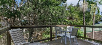 3 bedroom 2 bathroom townhouse in convenient, central Point Lookout.