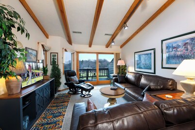 Balcony with Lake Michigan and golf view