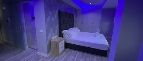 1 chambre, Wi-Fi gratuit, draps fournis