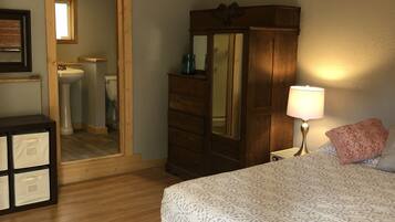 Free WiFi, bed sheets, wheelchair access