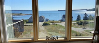 Private 2 bedroom 2 Bathroom house with elevated view of Atlantic Ocean. Wifi,
