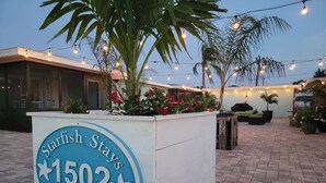 Schild für Starfish Stay's 1502 Cape Coral.