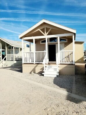Exterior - Tiny Home Colorado River View/Near Quartzsite (Ehrenberg)