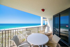 Outdoor dining - Relax by the Gulf in Luxury! Phoenix VI 61010 (Orange Beach)