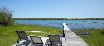 Little Traverse Lake Chalet, 2 person kayak and row boat