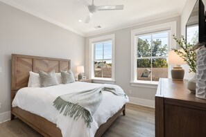 8 bedrooms, desk, iron/ironing board, free WiFi