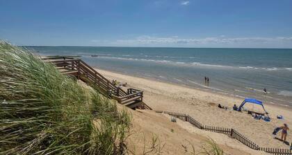 Great Home with Game Space, 0.8 miles from Cooks Brook Beach!