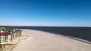 Una playa cerca