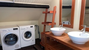 Interior - Namaste Duplex Gare Nantes  (Nantes)