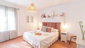 3 soverom, strykejern/-brett, reiseseng for barn og wi-fi