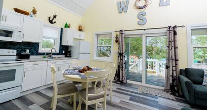 Anchor's Away, Russell Island