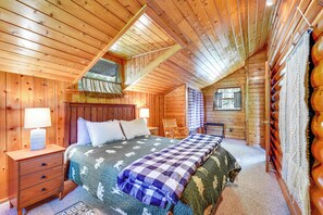3 bedrooms, Internet, bed sheets - Saranac Lake Cabin w/ Deck: Pets Welcome! (Saranac Lake)