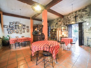 Bar (en la propiedad)