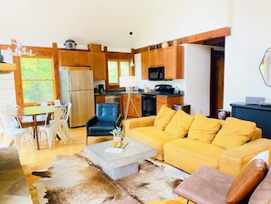 Smart TV, fireplace - The Rocking A Frame - modern meets cozy. (Danbury)