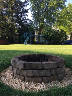 Children’s area - Family Friendly, 4 BR, 8 mins from Sight & Sound! 2 miles from Dutch Wonderland! (Lancaster)