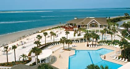 Beautiful Sunsets--Beachfront, Club Amenity Cards included with price!