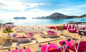 Playa en los alrededores