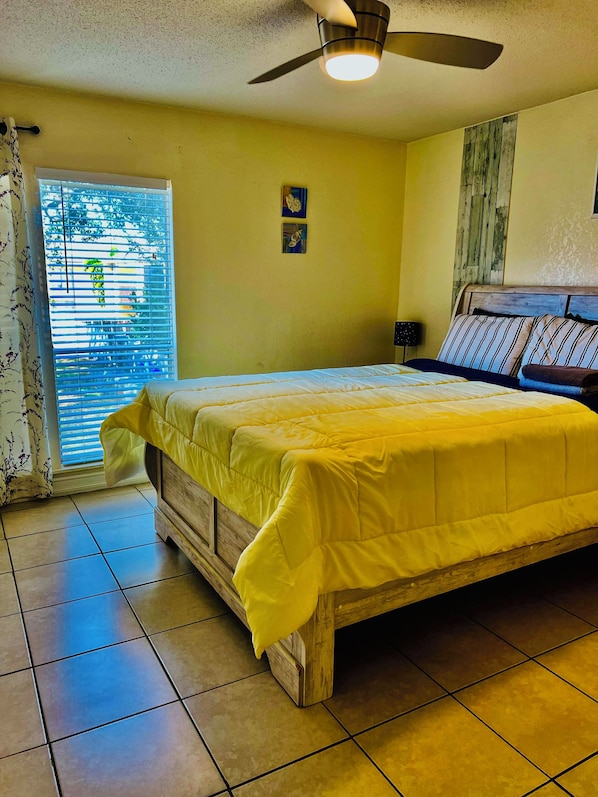 2 habitaciones, tabla de planchar con plancha y wifi gratis 