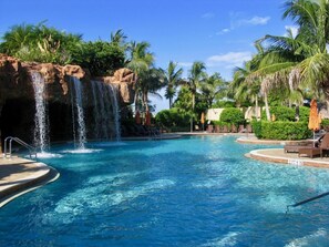 Outdoor pool, a heated pool - PLAYERS CLUB at Lely Resort! Home with NEW heated salt water pool on golf course (Naples)