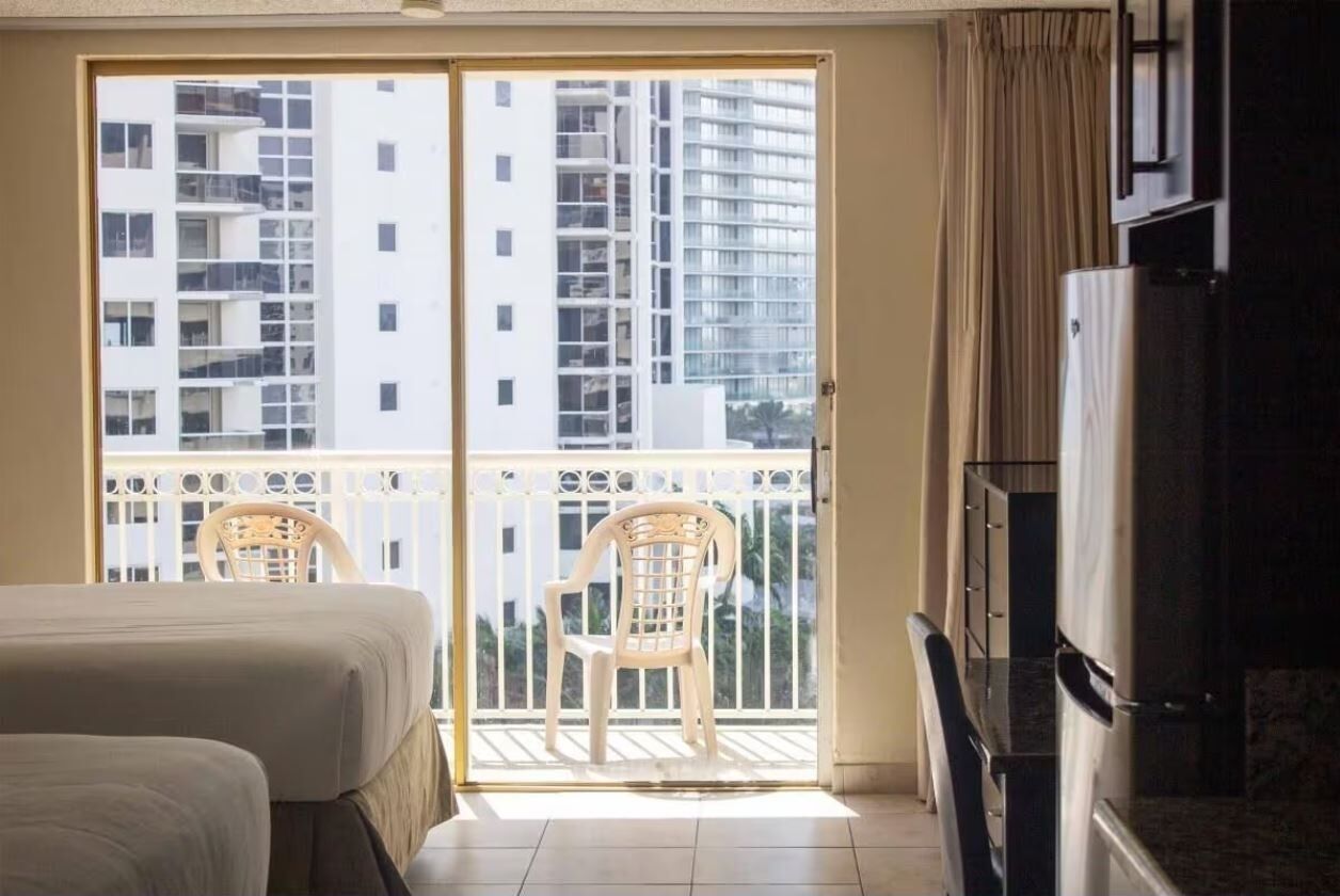 Great Location, Relaxing Stay! 3 Great Units at Marco Polo Beach Resort, Beach, Pool