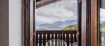 Appartamento "Malgorerhof Lavendel" con vista sulle montagne, Wi-Fi, balcone e giardino in comune