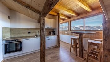 Kühlschrank, Ofen, Herdplatte, Geschirrspüler