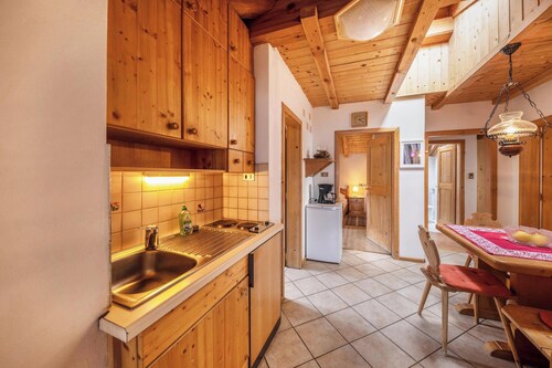 Vacation Apartment "Malgorerhof Pfister" with Mountain View, Balcony & Shared Garden