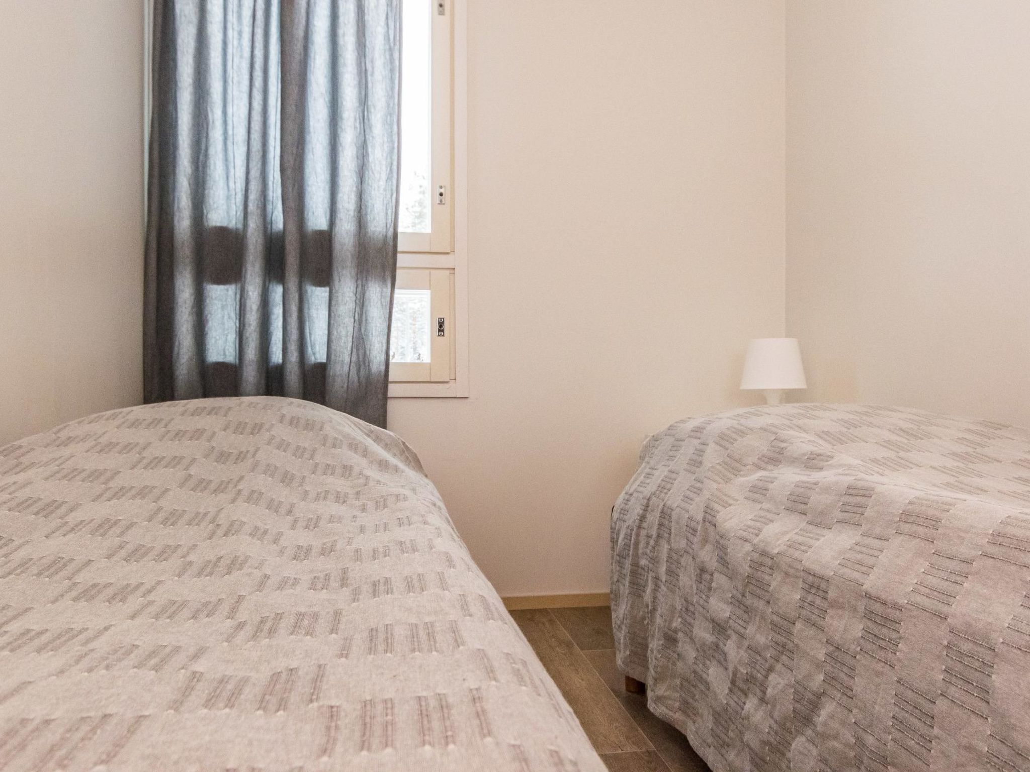 1 間睡房、上網