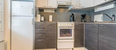 Fridge, microwave, cookware/dishes/utensils