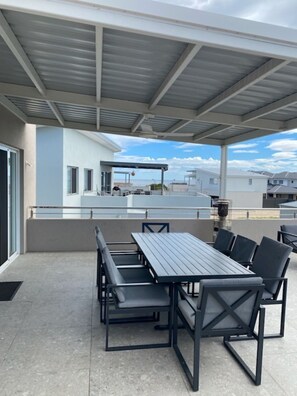 Outdoor dining - OCEAN CHARM - Family Holiday Perfection on the Bay (Geographe)