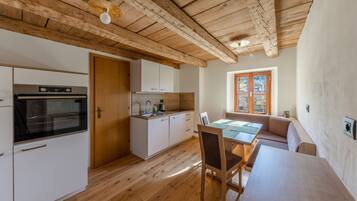 Kühlschrank, Ofen, Herdplatte, Geschirrspüler