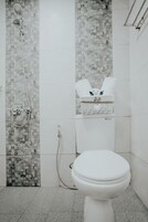 Ducha, toallas, jabón, shampoo