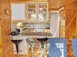 Fridge, microwave, dishwasher, cookware/dishes/utensils - Miilumaja b1 by Interhome (Puolanka)