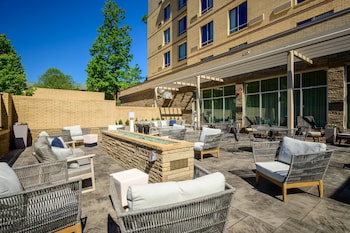 Courtyard by Marriott Raleigh Cary Crossroads