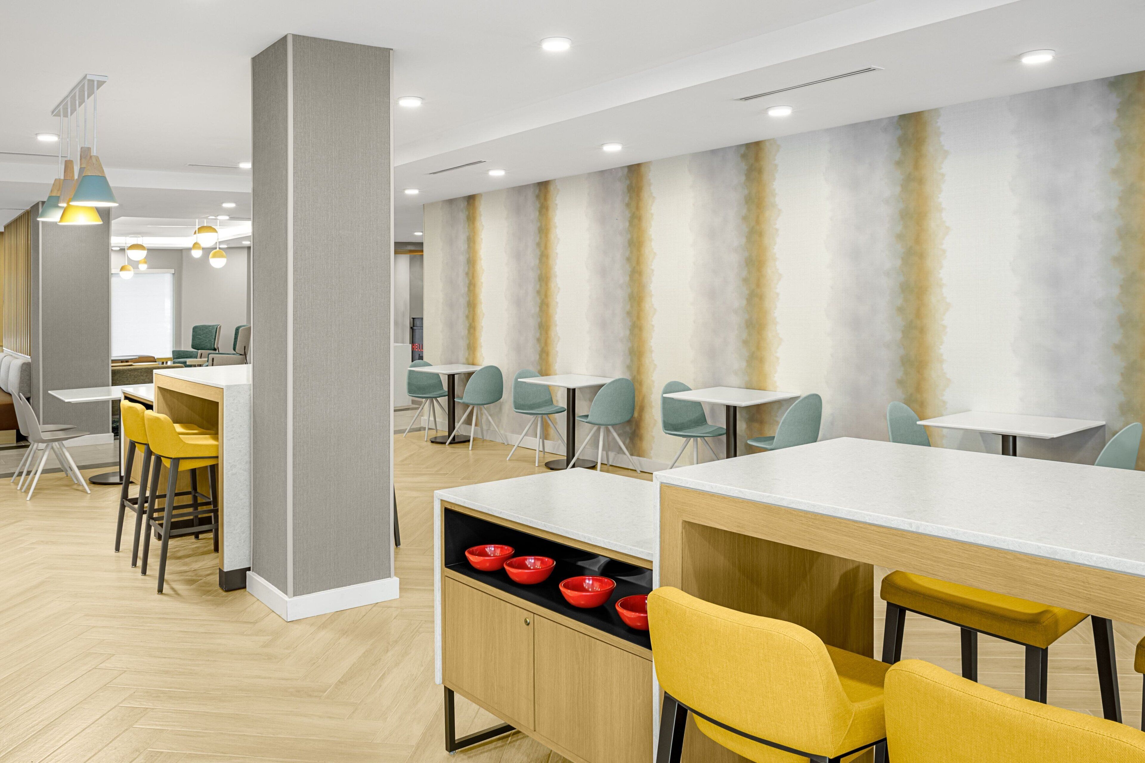 free daily continental breakfast