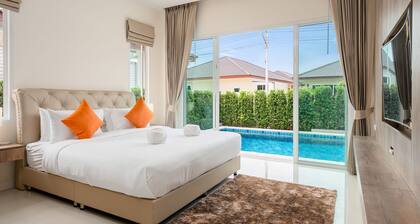 Luxury Pool Villa A18