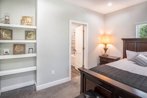 2 chambres, fer et planche à repasser, Wi-Fi gratuit, draps fournis