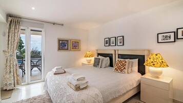 1 室のベッドルーム、アイロン / アイロン台、WiFi (無料)、ベッドシーツ