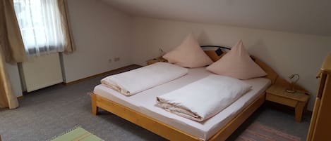 1 bedroom, Internet, bed sheets