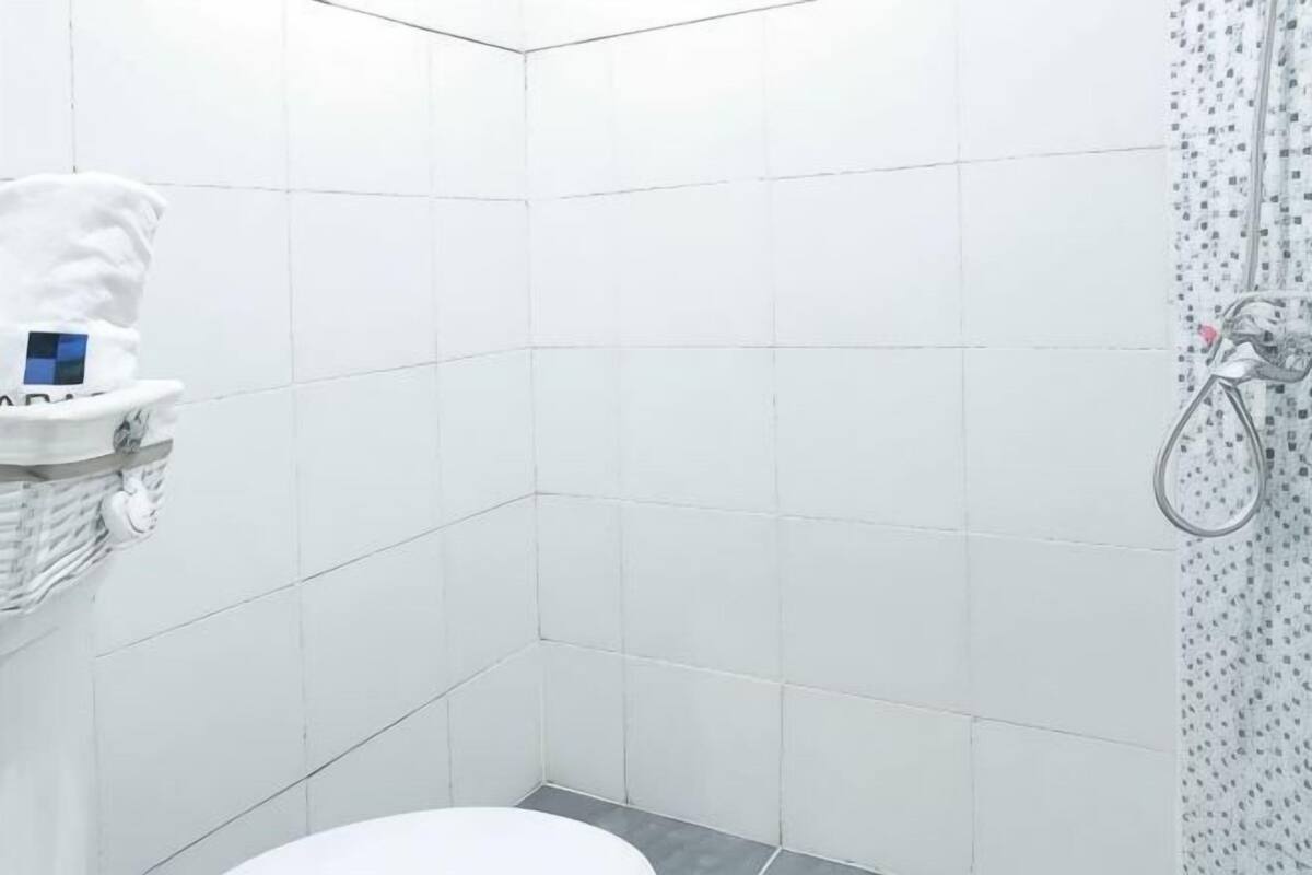 Bilik Mandi | Pancuran mandi, bidet, tuala disediakan, sabun 