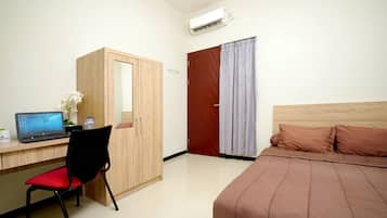 Deluxe Room | Desk, soundproofing, free WiFi, bed sheets