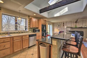 Fridge, microwave, stovetop, dishwasher - Pet-Friendly Cabin w/ Dock on Claytor Lake! (Radford)