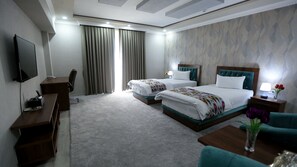 In-room safe, individually furnished, desk, laptop workspace