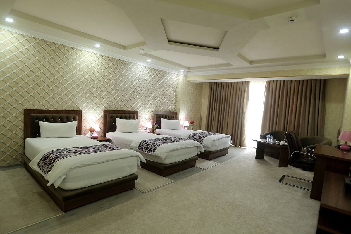 Economy Triple Room | In-room safe, individually furnished, desk, laptop workspace